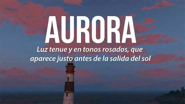 aurora黎明时浅玫瑰色的曙光