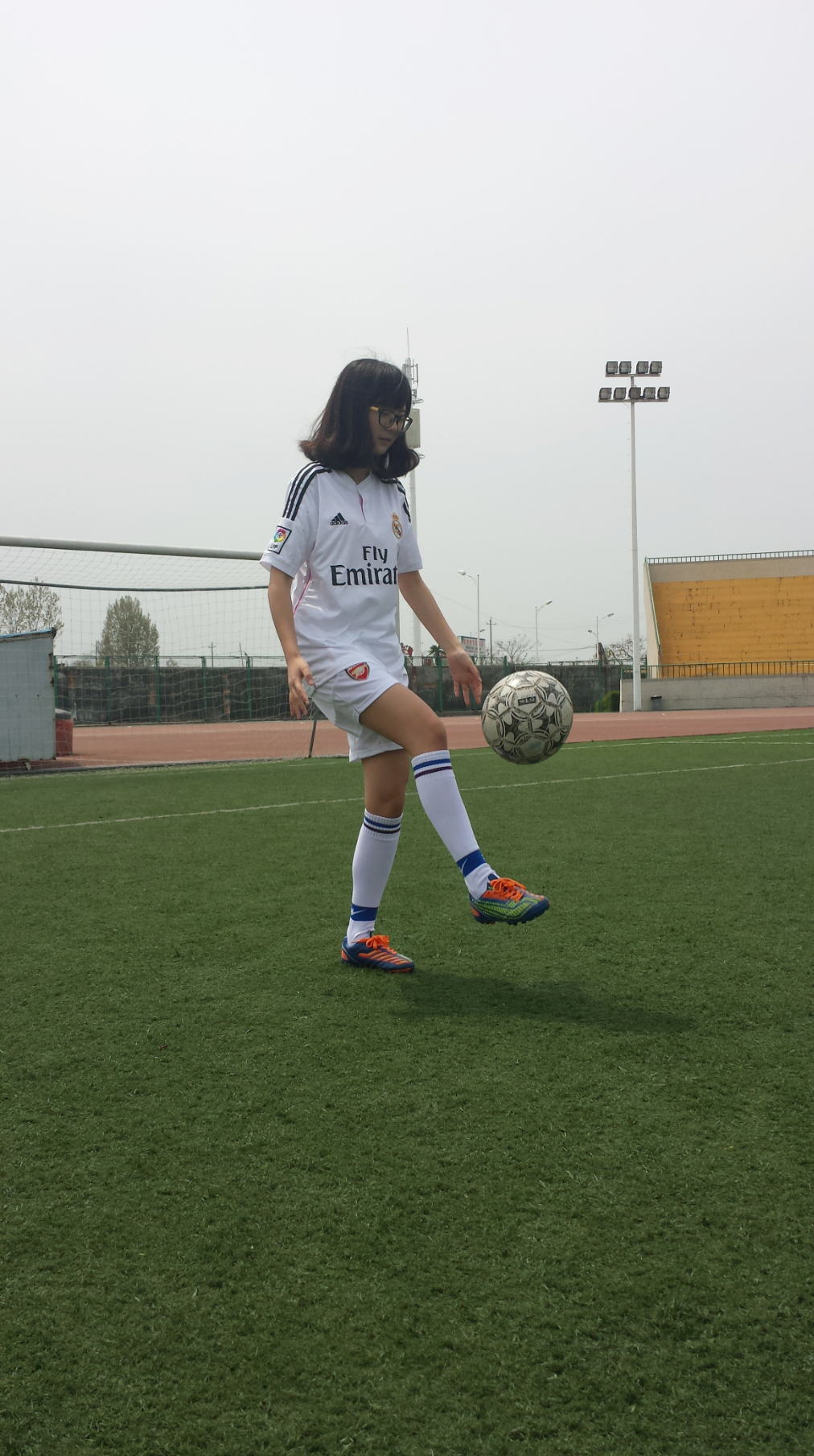 女生会踢球是一种怎样的体验