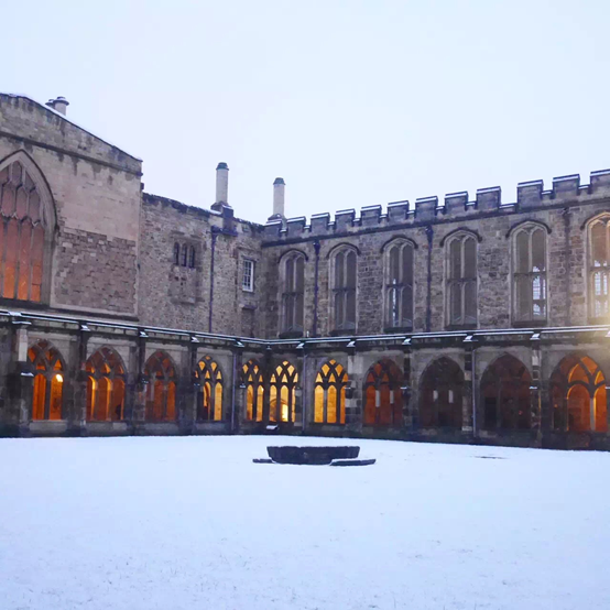 在杜伦大学 (durham university) 就读是怎样一番体验?