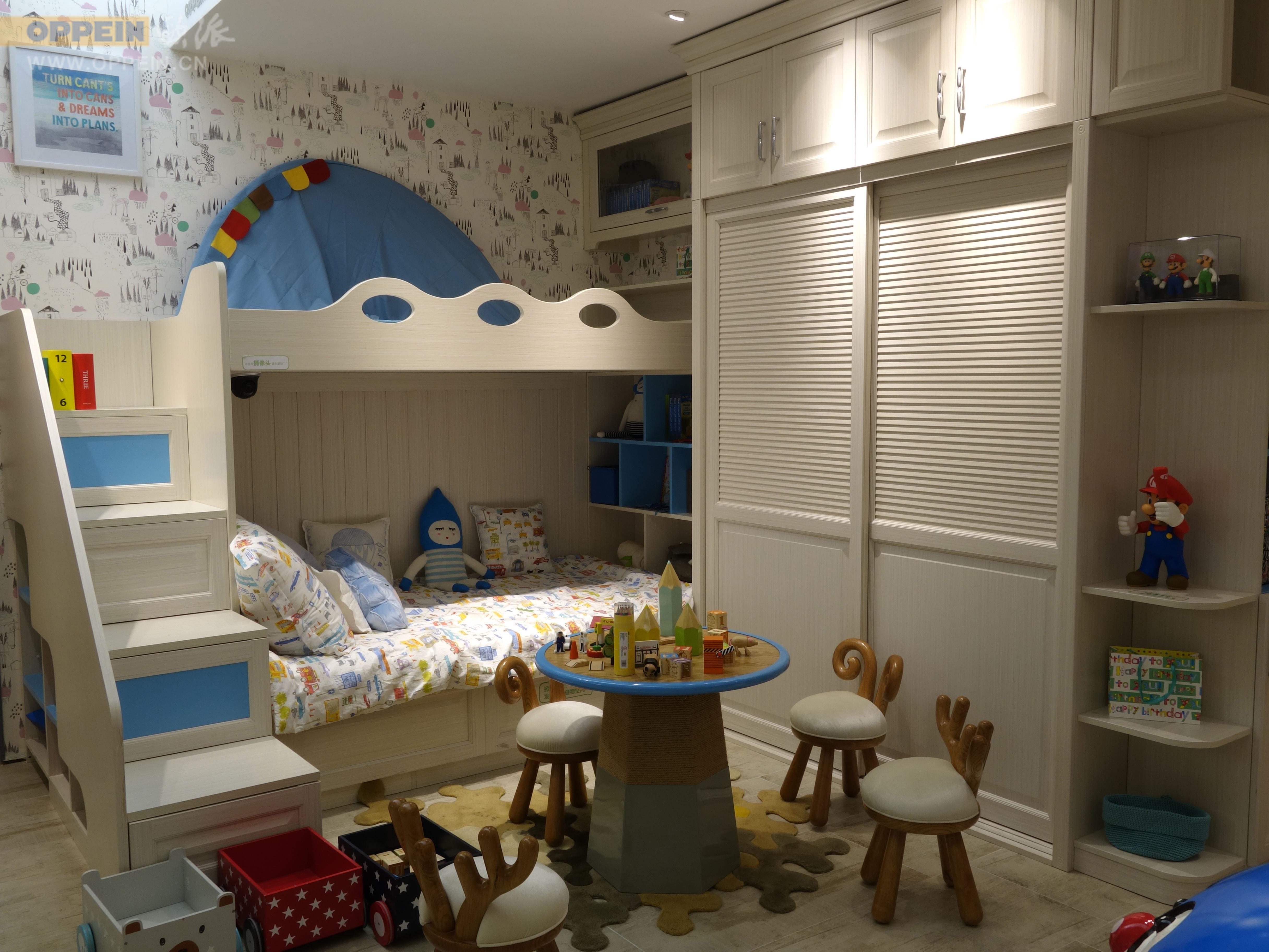 现代简约风格温馨儿童卧室组合衣柜书柜装修效果图片 – 设计本装修效果图