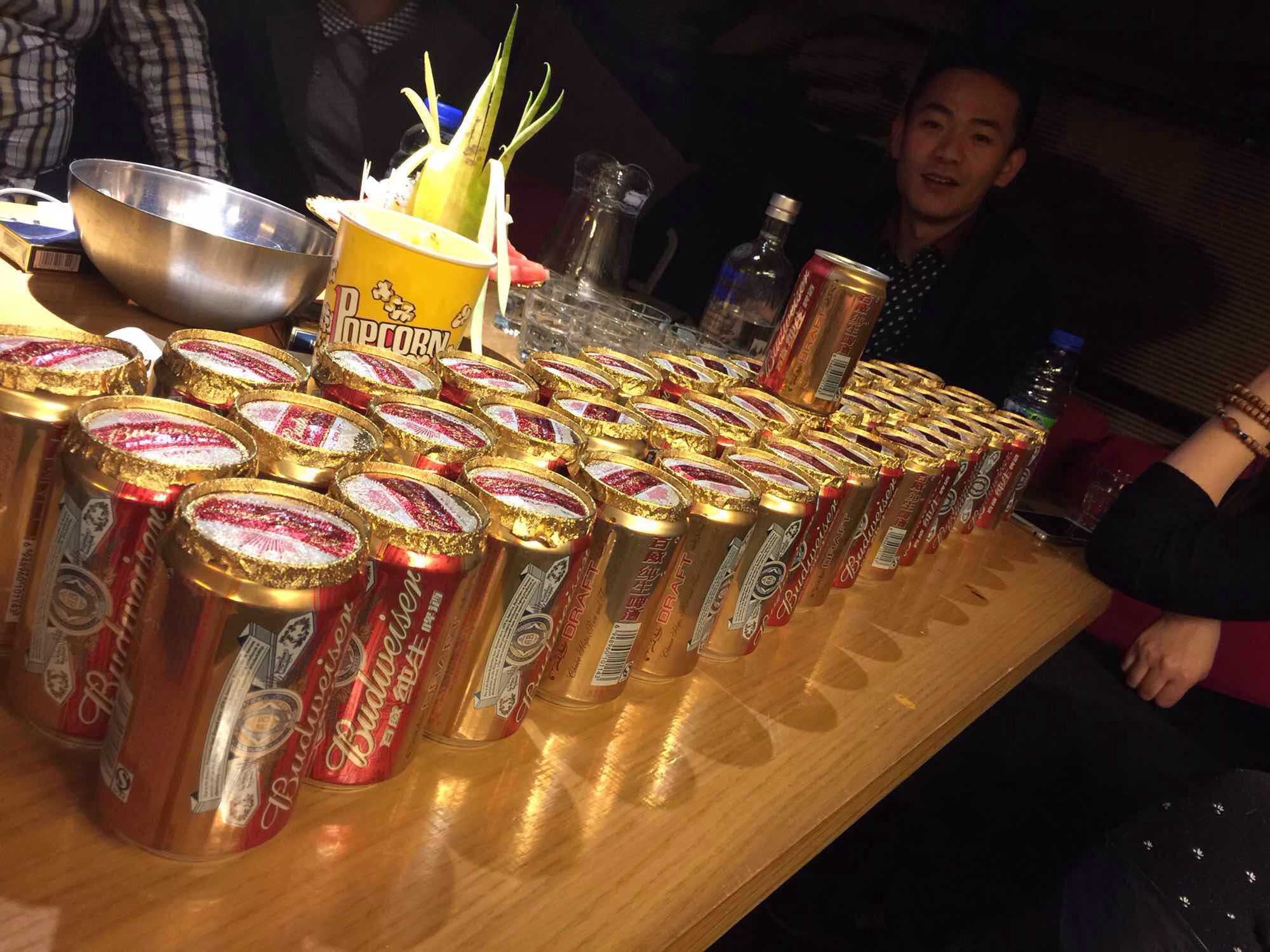 烤肉下酒菜.羊杂压压酒.一天就过去了.说实话,我都不