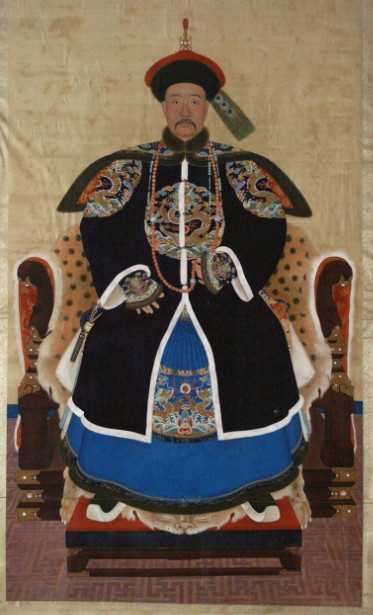 李荣保朝服像,可能是砗磲朝珠