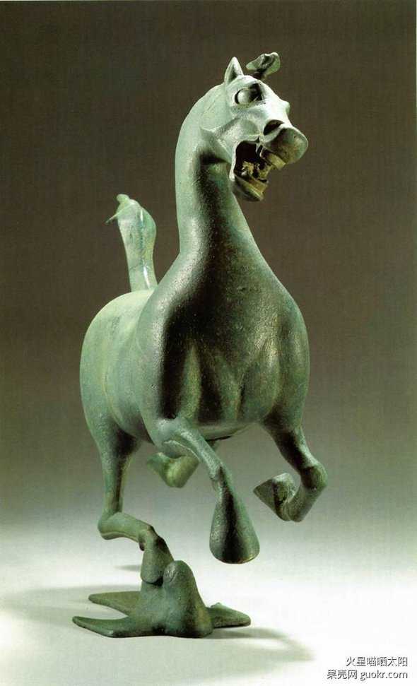 为何人们画马都喜欢画侧面 知乎 为何人们画马都喜欢画侧面 知乎