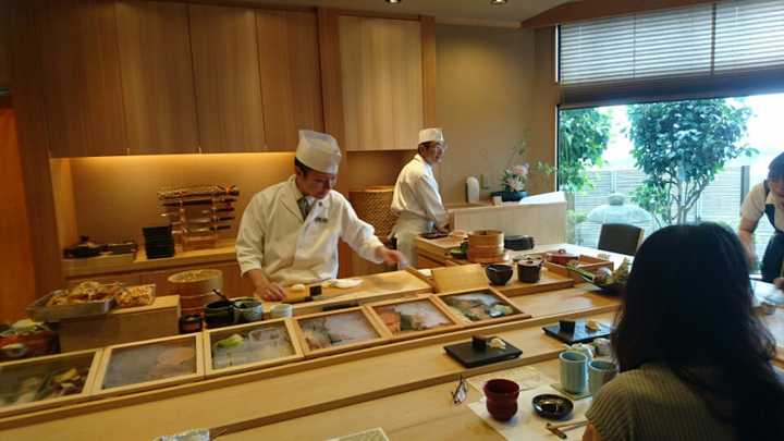 想请问北海道函馆地区有什么值得去的餐馆？ - 知乎