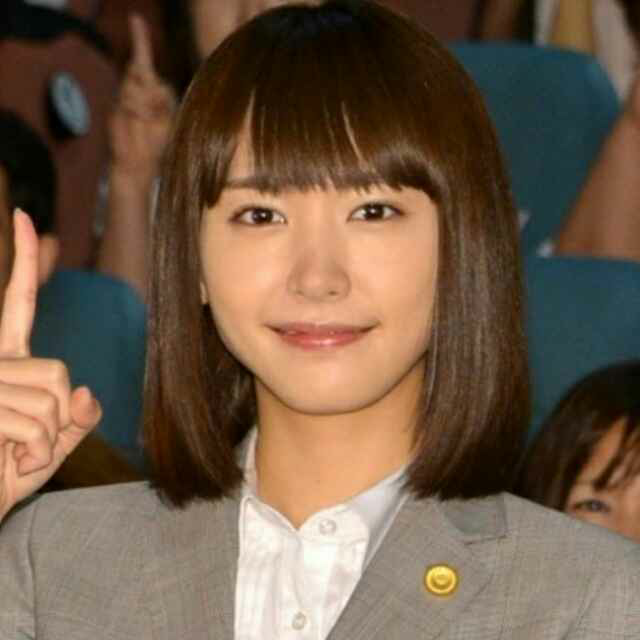 这就是济南律师界的新垣结衣出庭照.