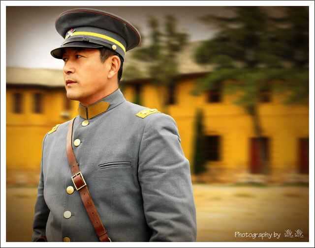 附上一张护国大将军里演蔡锷的图 贴吧里看见的(*°ω°*)