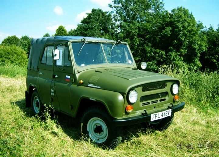 如果我没有认错的话,这是一辆uaz-469.