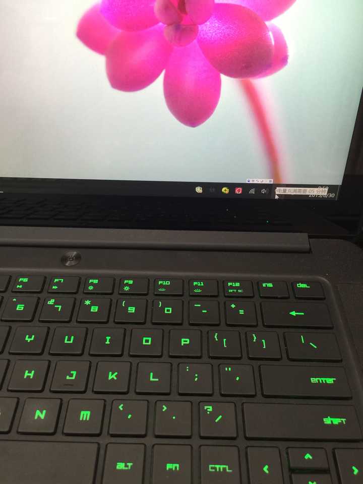 雷蛇灵刃 Razer Blade 的体验感受如何 和外星人相比有何差距 知乎