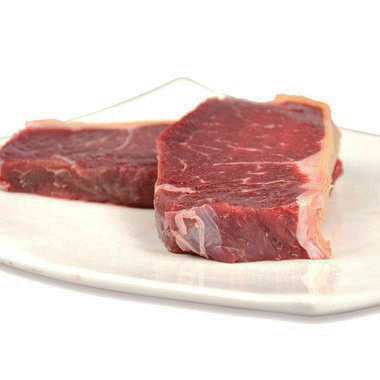 言归正传,angus的牛是主要草饲的,因为去过苏格兰高地就会知道有多大