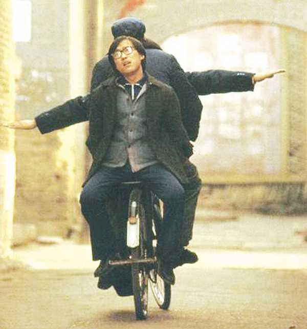 是由邓友梅的小说《烟壶》发展而来.