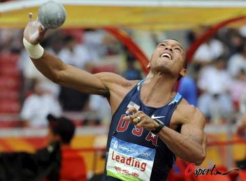 25kg的铅球世界纪录是23米,那些顶级的健美先生能扔出多少米呢?