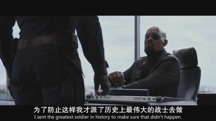 大早起,打卡上班之后,带着一肚子火的队长就把局座尼克弗瑞堵到了办公