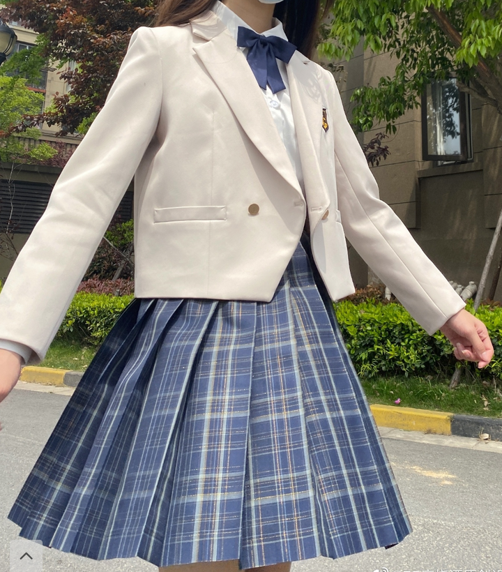 jk圈子中知山穿山是会促使正版店家破产还是改良正视消费者?