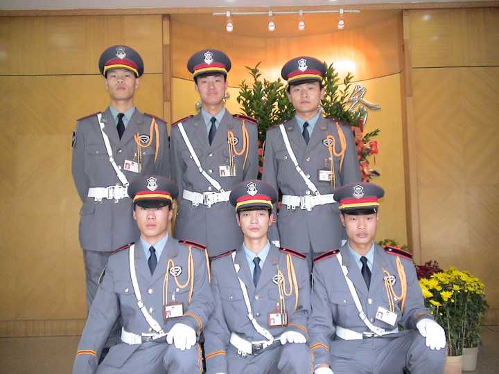 中国的保安服装属于制式服装吗？ - 知乎