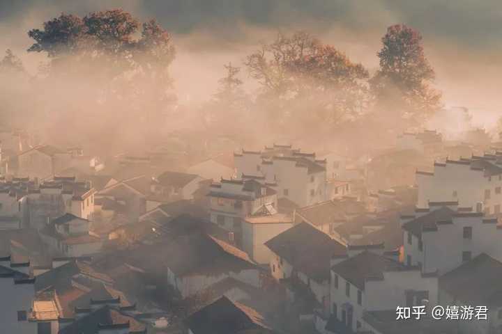 黄山飞来石_黄山飞来石红楼梦取景图_黄山飞来石的图片