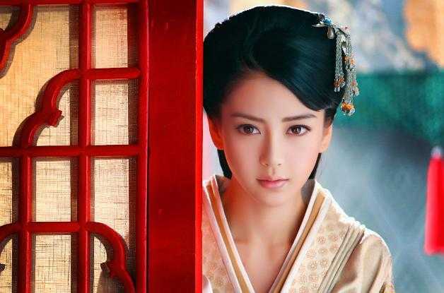 包贝尔 / 杨蓉 / 毛晓彤 / 寇振海 / 阚清子 / 董慧 / 苏青 / 王浩燃