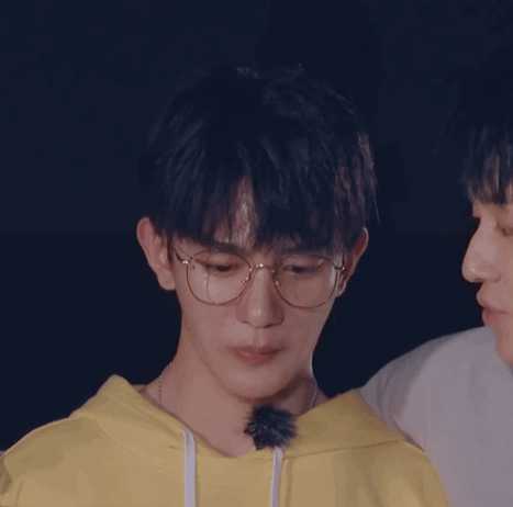 有没有r1se成员超级超级可爱的动图? - 知乎