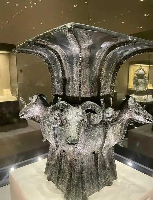 为什么羊在西方神话中是恶魔的象征，在东方神话中却是温顺可亲的呢？ - 知乎