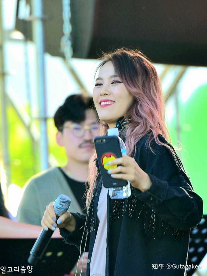 如何评价韩国歌手素香(少香 / sohyang / )?