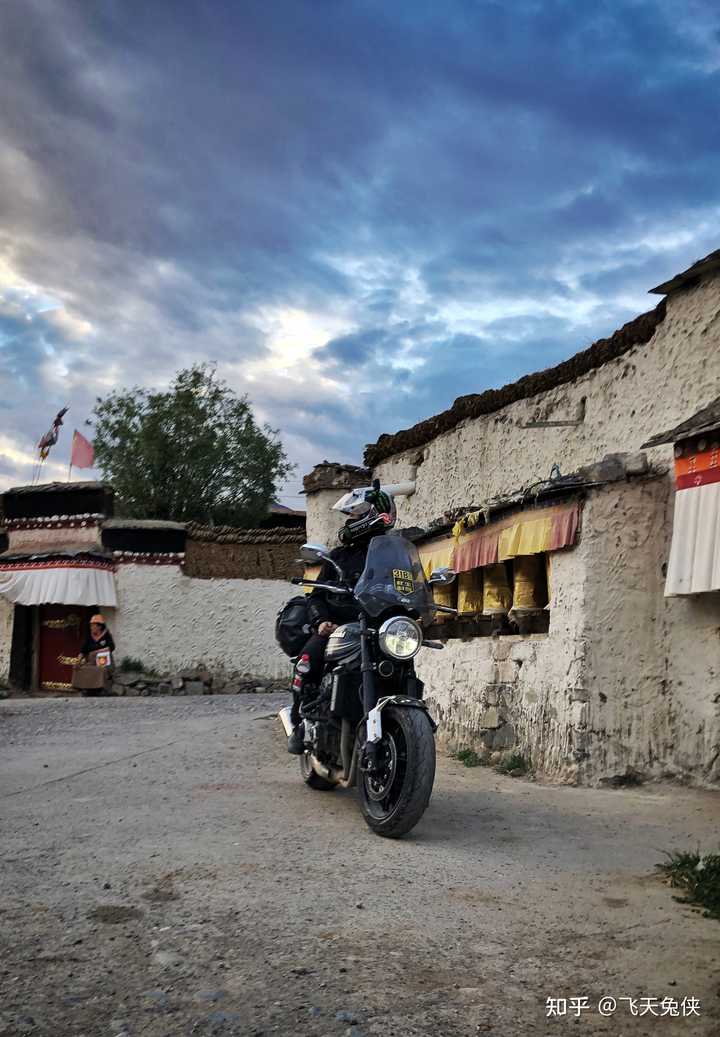 女生会骑摩托车是怎样的体验 知乎