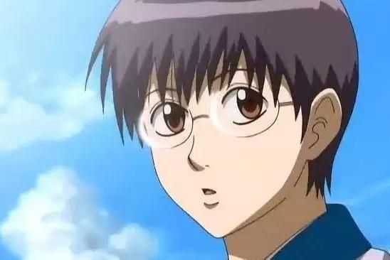 有无哪位大神有带圆框眼镜的动漫男头?