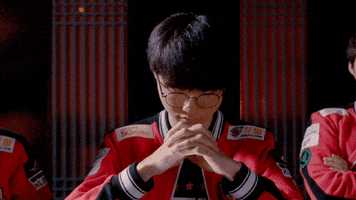 如何看待拳头官方发起投票s13开赛至四强阶段最强中单faker高票当选