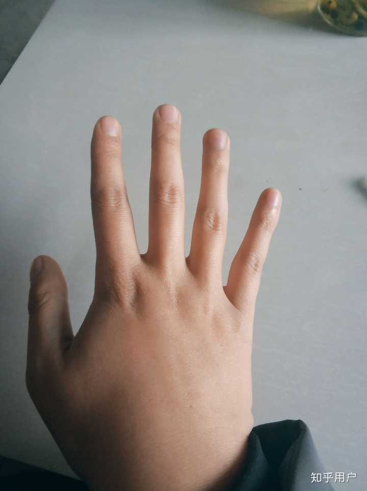 男生手很小是种怎样的体验 知乎