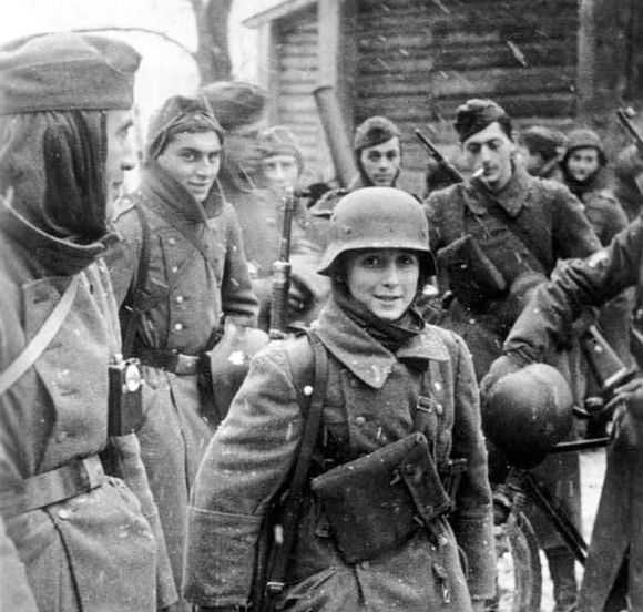 二战时期,东线战场上是否出现过隶属于纳粹的法国士兵?