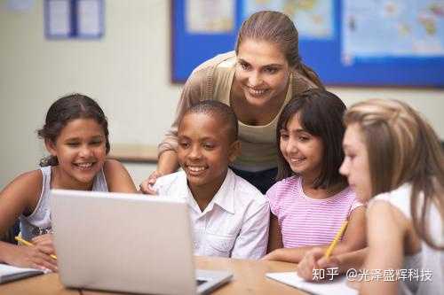 外教英语口语培训班哪家比较好?