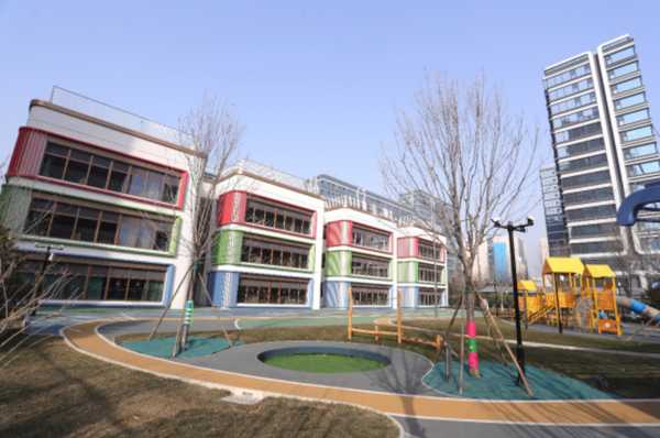 京东 5000㎡ 幼儿园试运营，首招 50 名幼儿，试水背后是一笔怎样的经济账？会有其他大厂跟进吗？