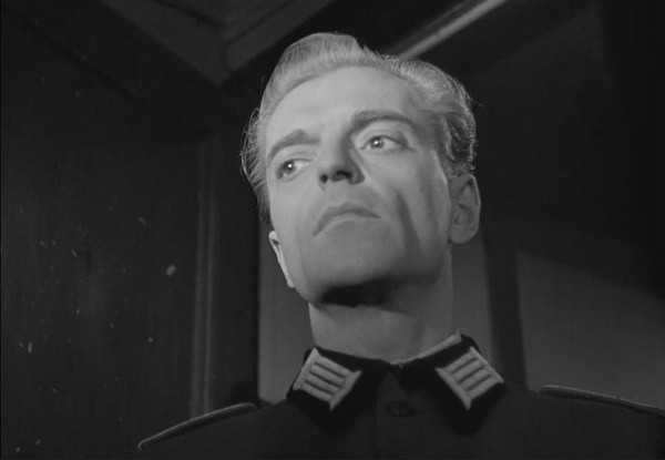 点击查看全部 20 张《沉静如海》电影和《海的沉默》小说洛溪宁昨天看