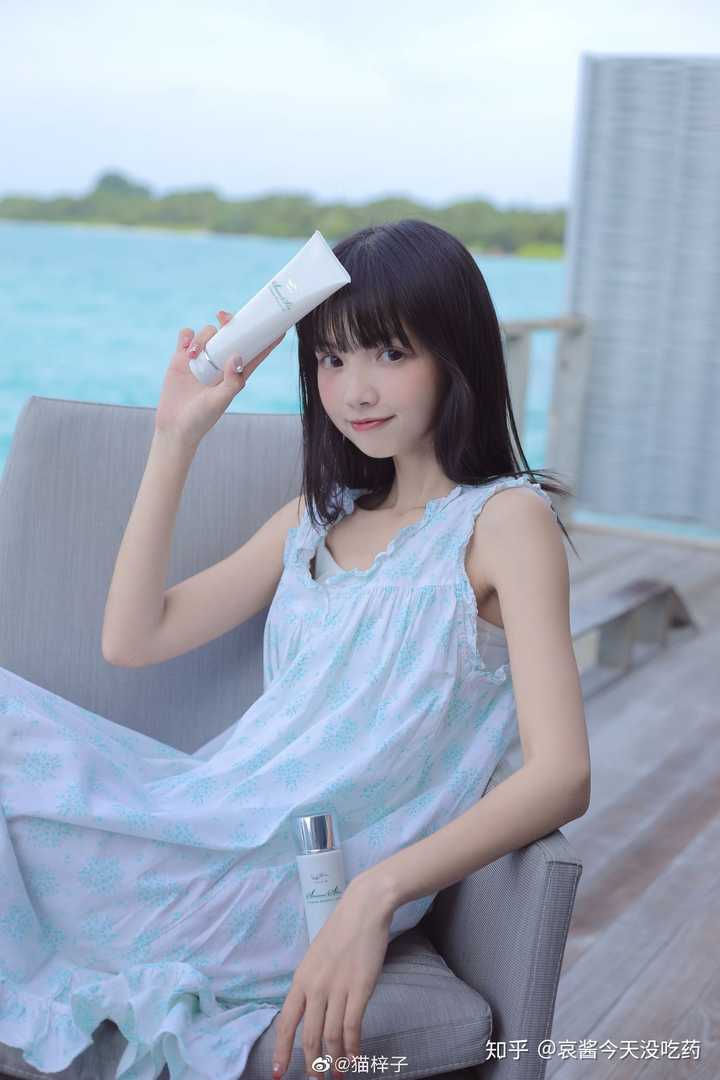 为何现在街上的「巨型洛丽塔」越来越多？ - 哀酱今天没吃药的回答- 知乎