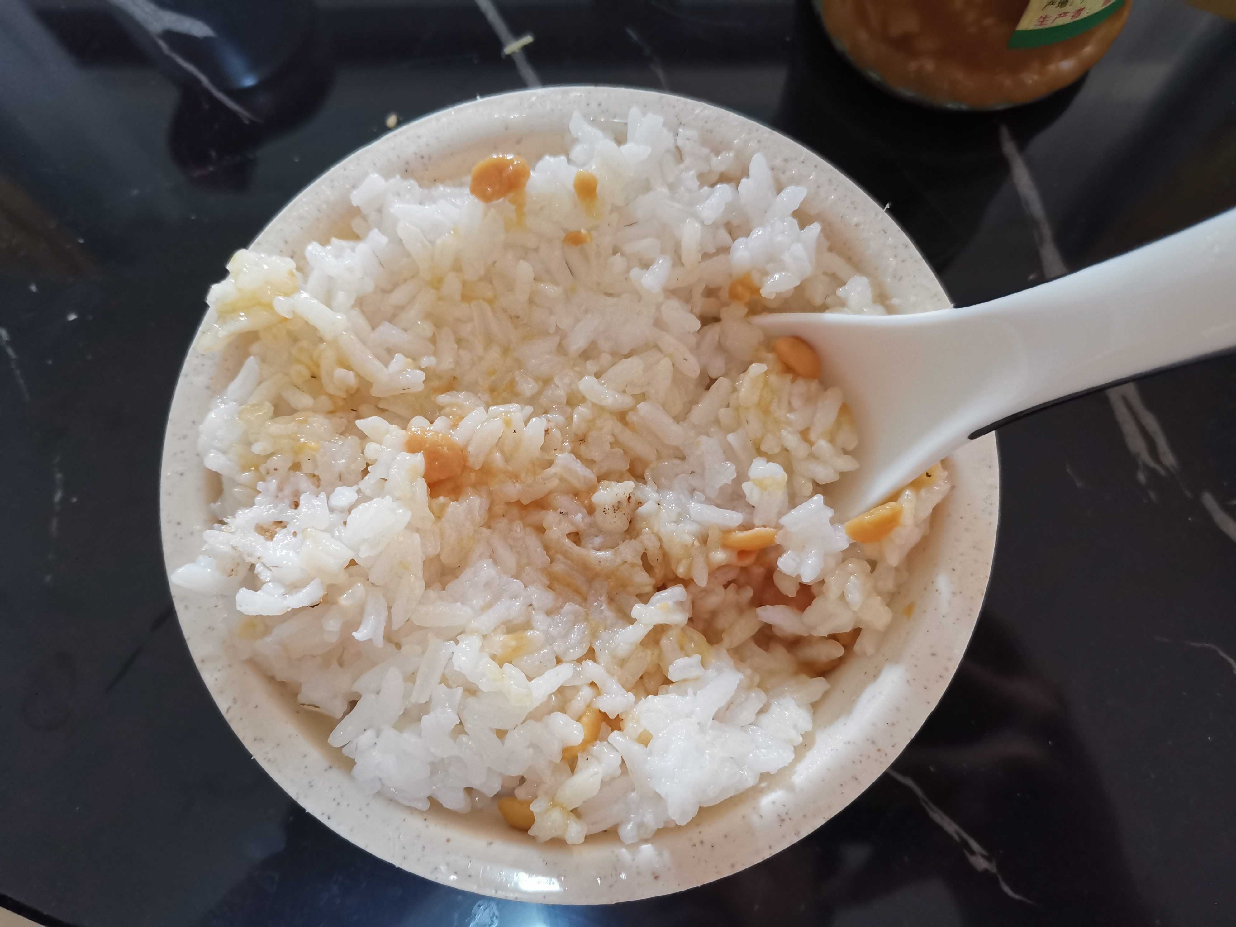 衛凌貞 的想法: #阿徹魯斯黑暗料理# 大米飯,煮雞蛋和水… - 知乎