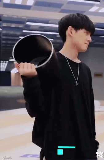 如何看待r1se焉栩嘉被曝恋爱劈腿冷暴力的塌房事件