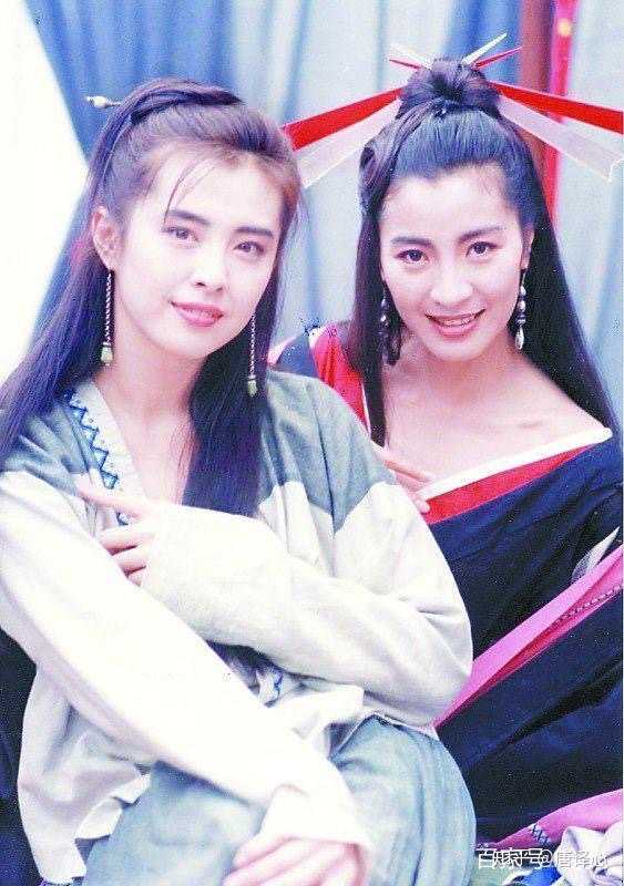 和地表最强最香艳小三李嘉欣合照,面部轮廓五官比例都比李嘉欣精巧.