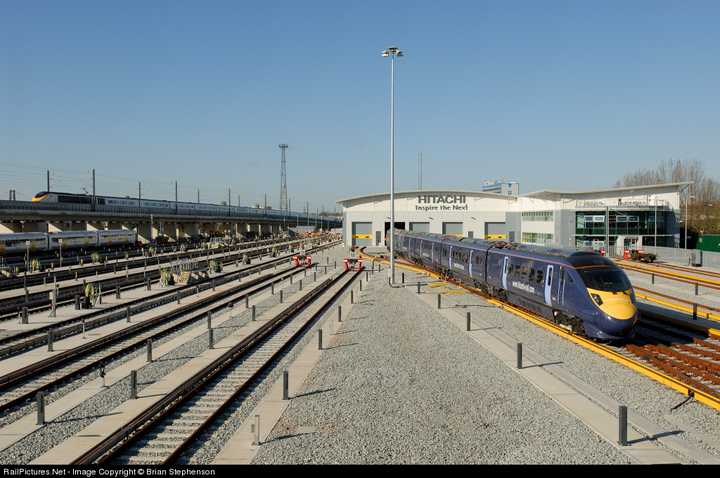 铁路公司向日立订购的class 395动车组,接触网ac25kv50hz跟第三轨dc