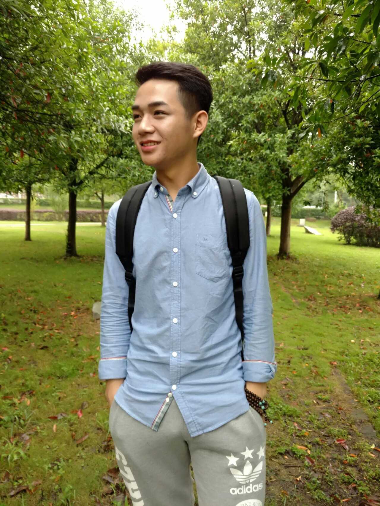 苹果x的人像模式自拍自己,舞台光和单色都好丑,请求人像舞台光和单色