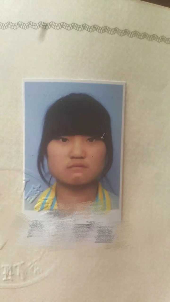 抛一张证件照,那时胖到了巅峰吧125斤?