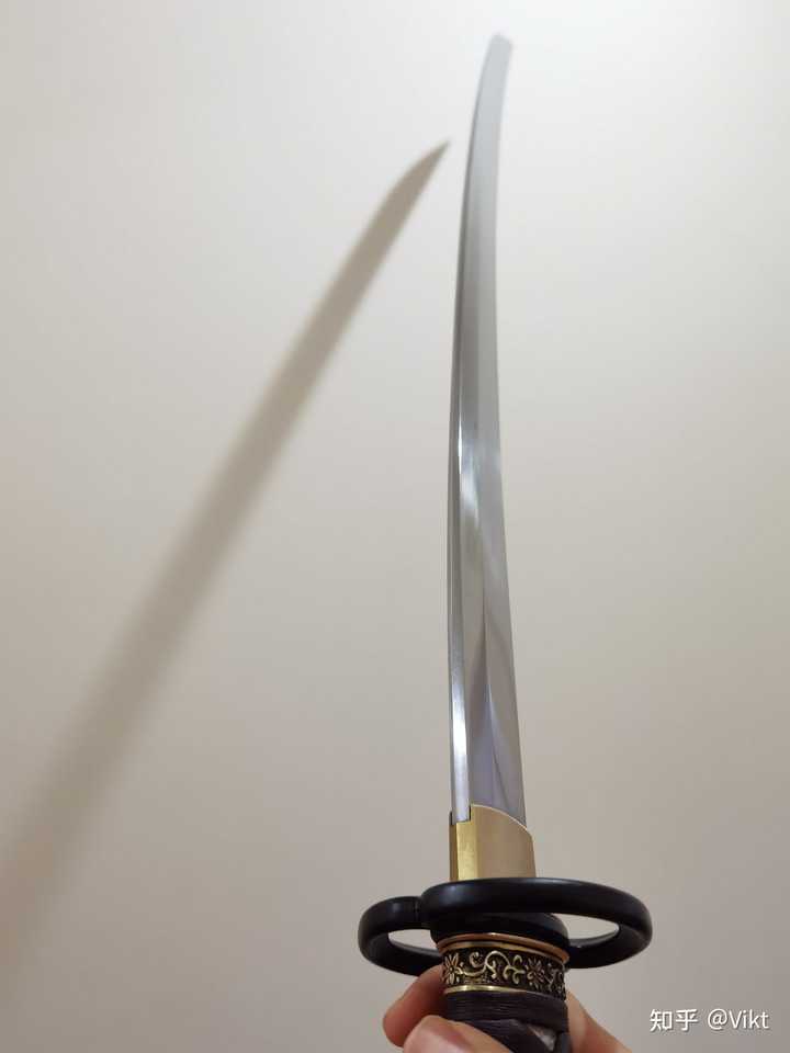 浪客剑心中的逆刃刀和普通的刀反过来拿有什么区别？ - 知乎