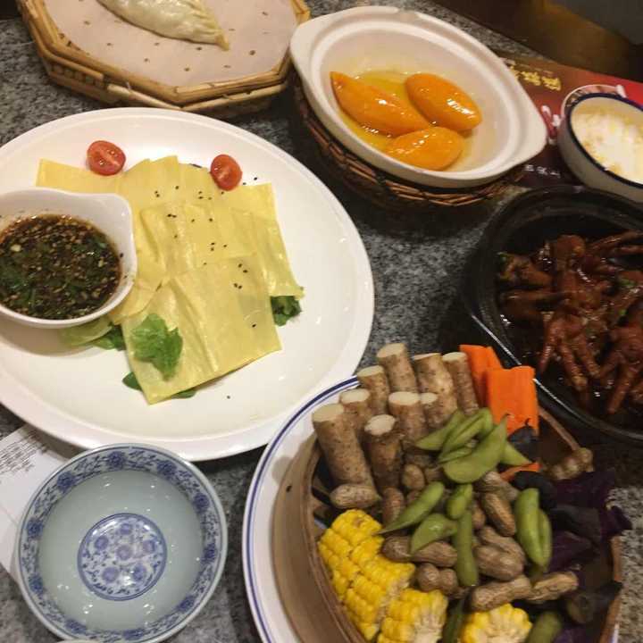 徐州有什么必须品尝的美食和值得一去的地方？