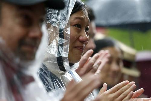 扎克伯格那么有钱为什么还找一个相貌很平庸的女人做老婆？