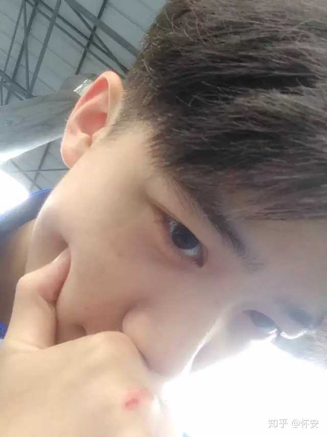 生活中你见过最帅的男生是谁?