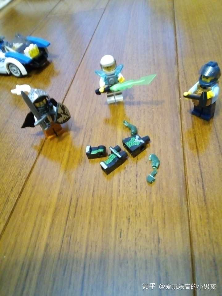 怎么看待乐拼盗版乐高,然后贴吧里乐拼玩家还一脸得意嘲笑乐高玩家?