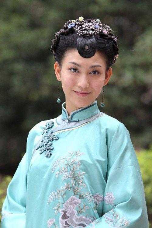 汤镇业 / 邬倩倩 / 张彤 / 董慧 / 何晟铭 / 李宾 / 马雅舒 / 童彤