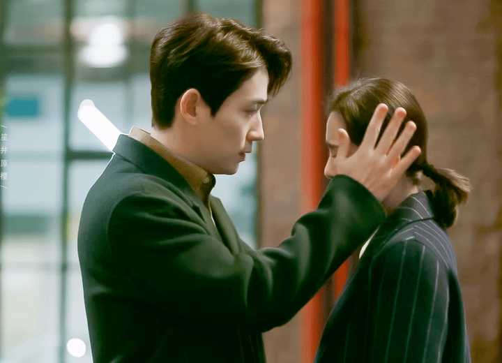 刘诗诗朱一龙主演的亲爱的自己正式定档大家看了湖南卫视预告感觉怎么