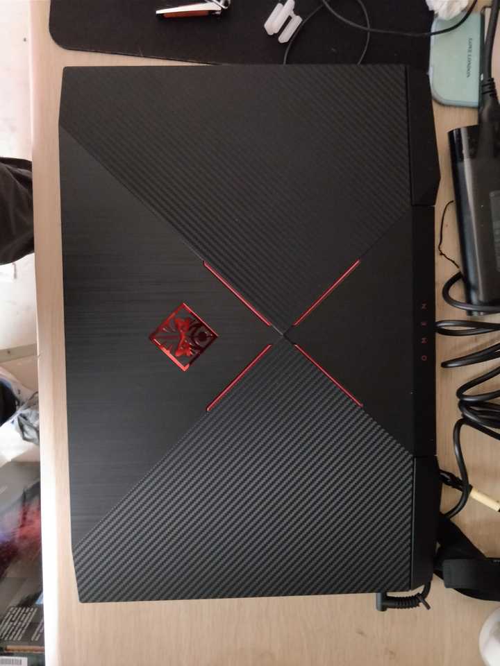 i5 8g 128g 1t华硕飞行堡垒和惠普暗夜精灵3相比较,怎么样?