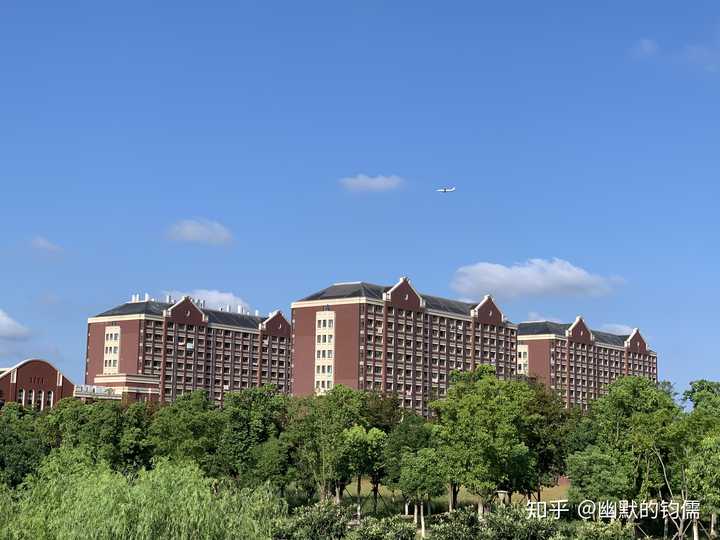 就读上海建桥学院如何？ - 知乎