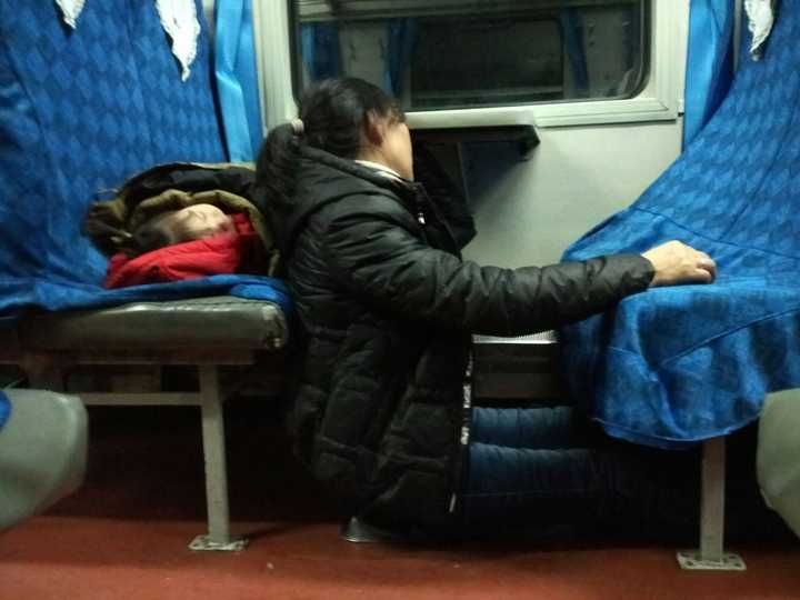 有哪些第一眼就感到震撼的图片？