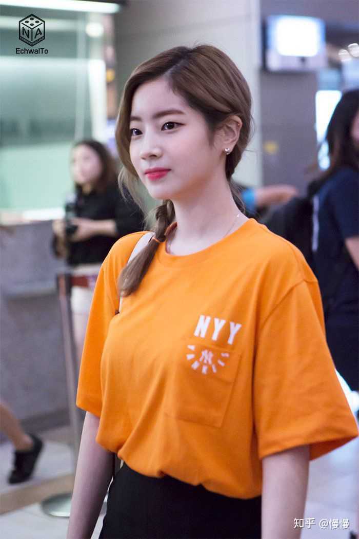 中文名  金多贤 外文名  ,kim dahyun  别名  白豆腐 国籍  韩国