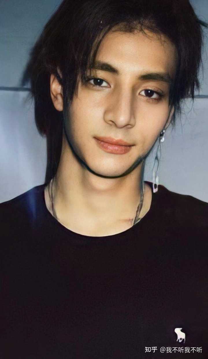 ,为舞台而生的天生偶像——羽生田挙武amu”(↑上图搬运自db,不妥删)